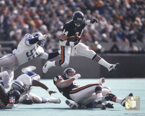 Walter Payton - in air Action