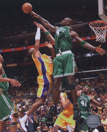 Kevin Garnett, Game 4 of the 2008 NBA Finals; Action #16